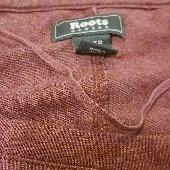 (XS) Roots shirt - Picture 4 of 5